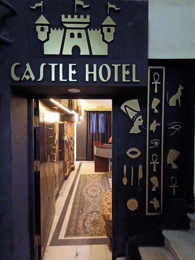 Hotel Isis