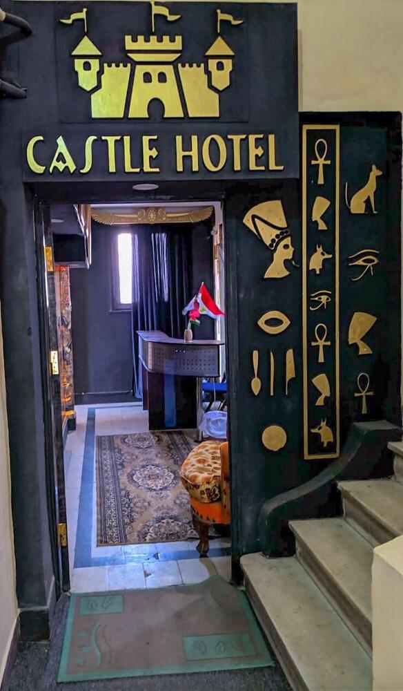 Isis Cairo