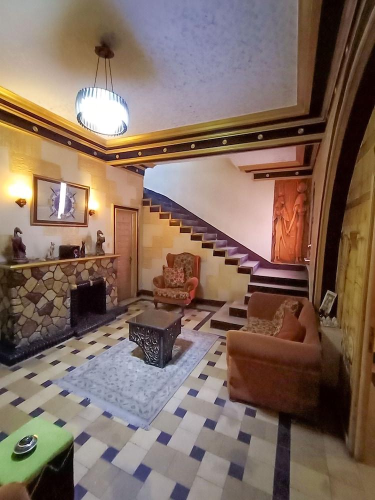 Hotel Isis 2*